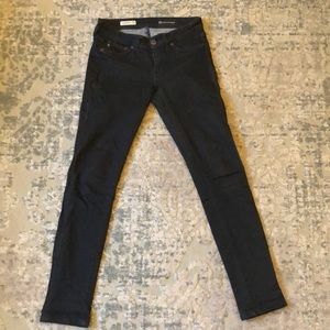 AG Jegging in washed black 25R